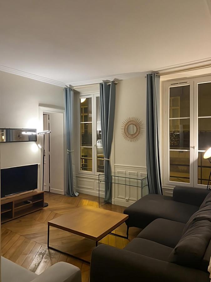 Spacious Next To Place Vendome Appartement Paris